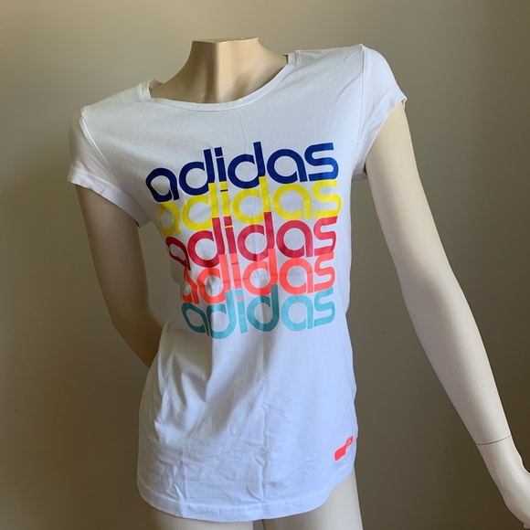 🐚🪼 2/20$ TOPS 🪼🐚  Adidas top - Picture 3 of 6